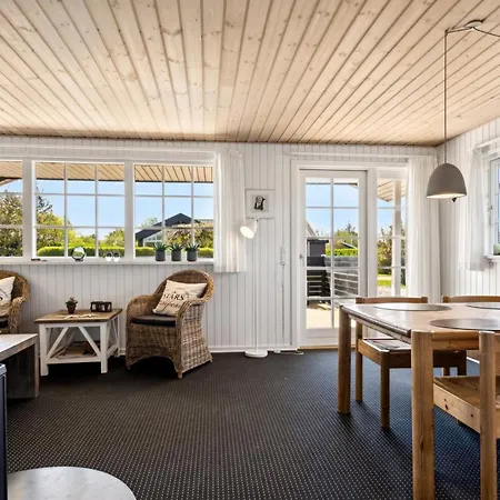 Feriehus Ekatarina - 125m From The Sea By Interhome *